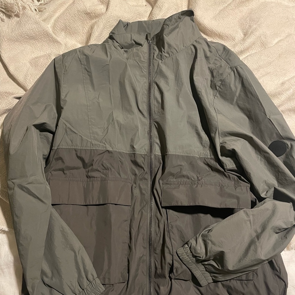 Spring rain jacket